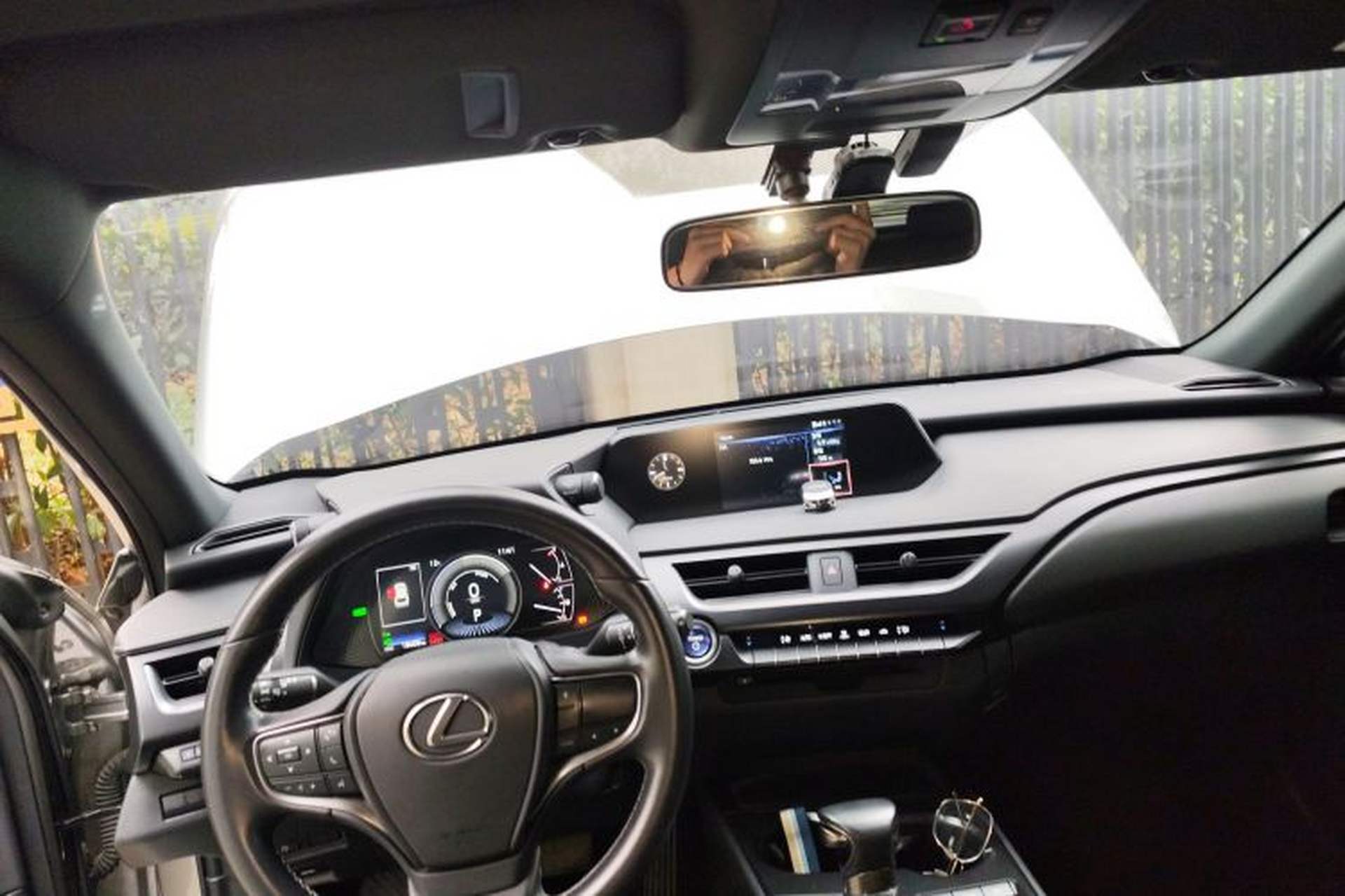 Used Lexus UX 2020 260h Explore-Cool Edition Center Console