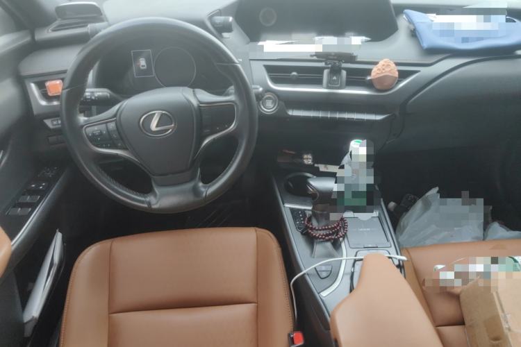 Used Lexus UX 2020 200 Special Edition Center Console
