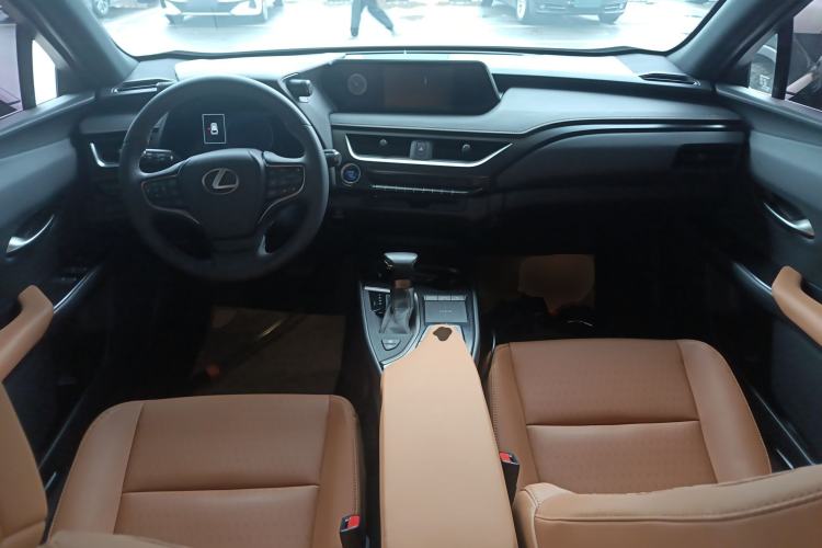 Used Lexus UX 2020 260h Explore & Adventure Edition Center Console