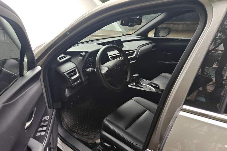 Used Lexus UX 2020 260h Explore-Cool Edition Driver Seat