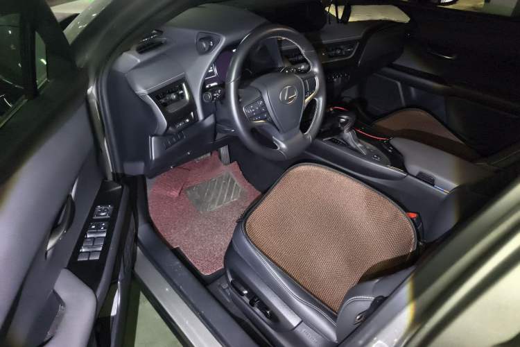 Used Lexus UX 2020 260h Explore-Cool Edition Driver Seat