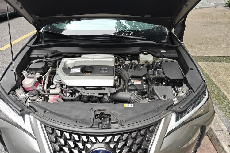 Used Lexus UX 2020 260h Explore-Cool Edition Engine Bay