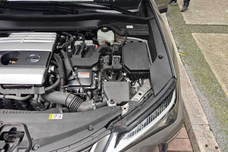 Used Lexus UX 2020 260h Explore-Cool Edition Engine Bay Left