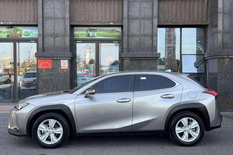 Used Lexus UX 2020 260h Explore-Cool Edition Exterior 1