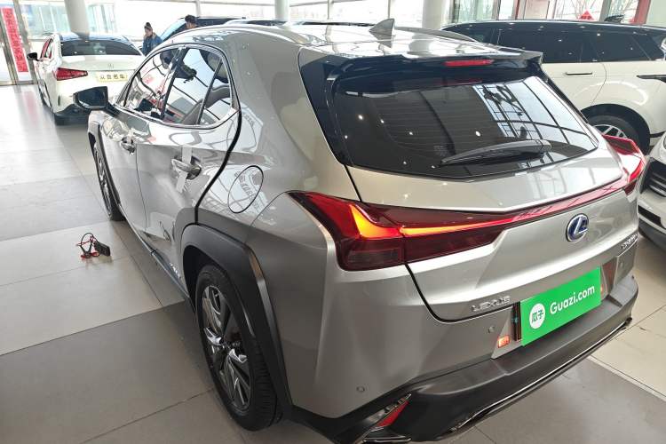 Used Lexus UX 2020 260h F SPORT All-Wheel-Drive Version Exterior 3