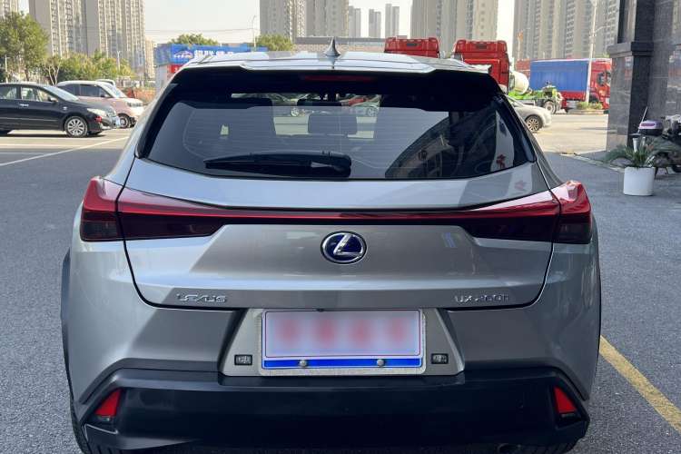 Used Lexus UX 2020 260h Explore-Cool Edition Exterior 4