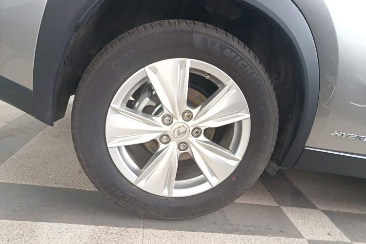 Used Lexus UX 2020 260h Explore & Adventure Edition Exterior 5