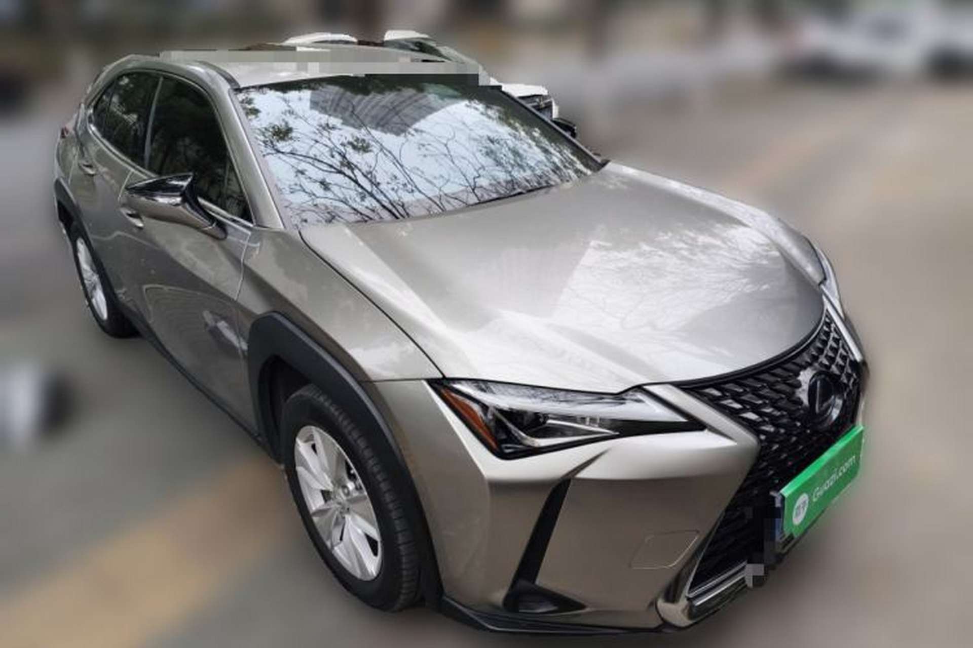 Used Lexus UX 2020 260h Explore-Cool Edition Front Right 45 Deg