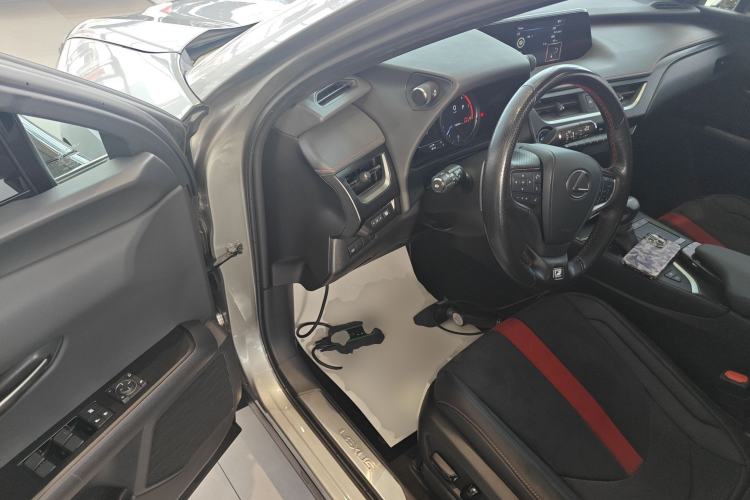 Used Lexus UX 2020 260h F SPORT All-Wheel-Drive Version Interior 3