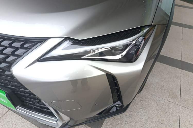 Used Lexus UX 2020 260h Explore & Adventure Edition Left Front Headlight