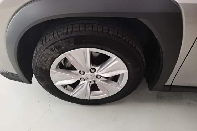 Used Lexus UX 2020 200 Special Edition Left Front Wheel Hub