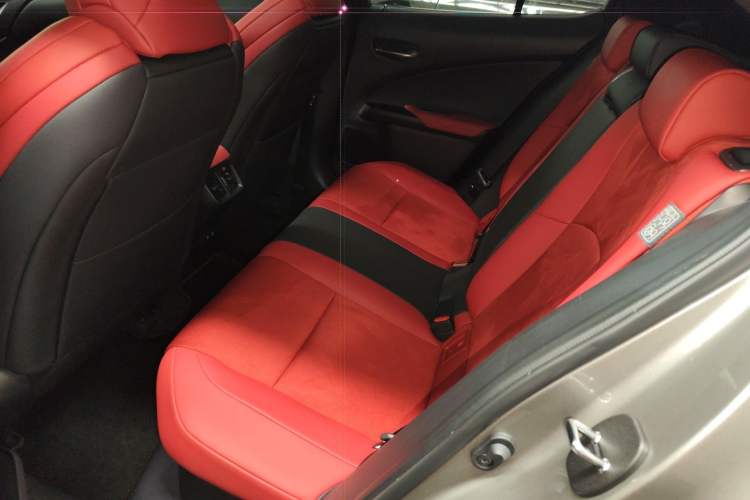 Used Lexus UX 2020 260h F SPORT Version Left Rear Seat