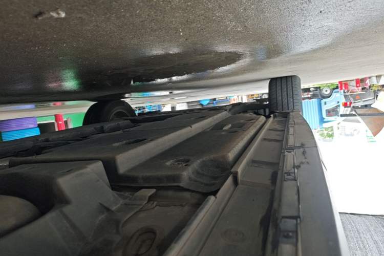 Used Lexus UX 2020 260h Explore-Cool Edition Left Side Sill