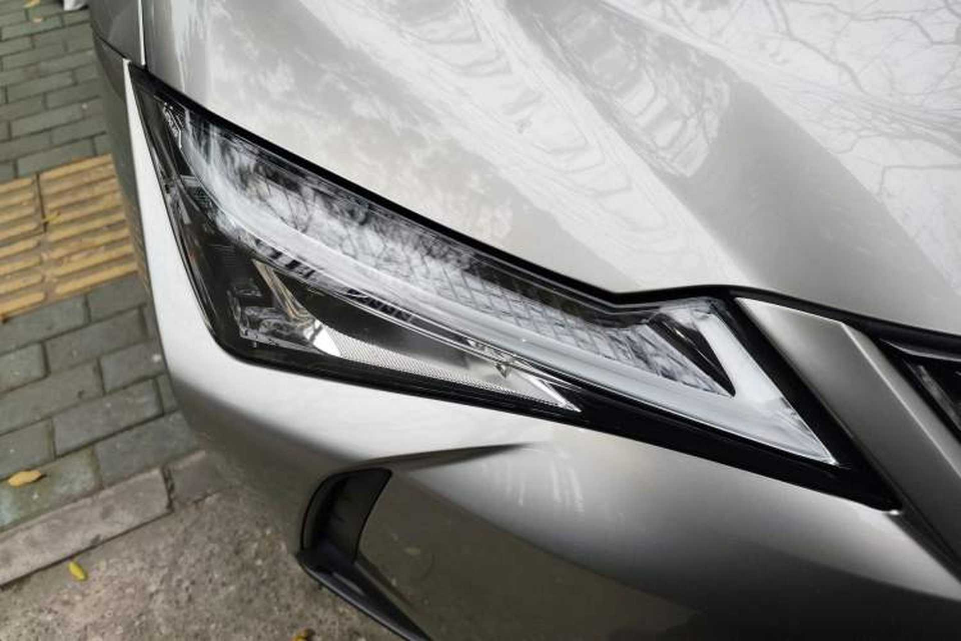 Used Lexus UX 2020 260h Explore-Cool Edition Right Front Headlight