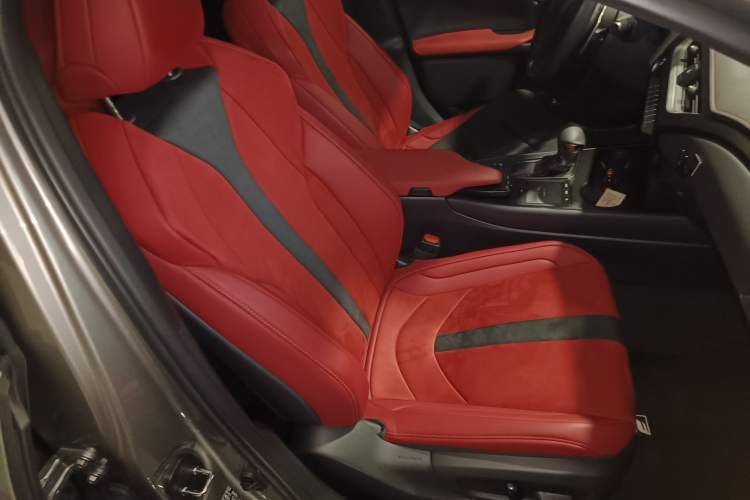 Used Lexus UX 2020 260h F SPORT Version Right Front Seat