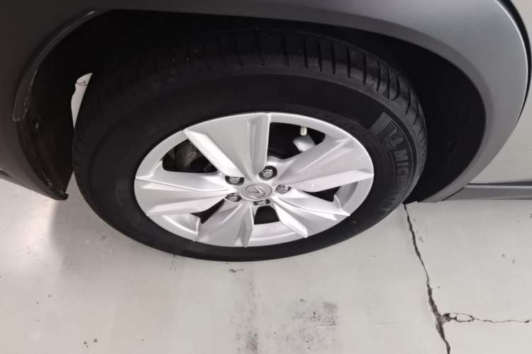 Used Lexus UX 2020 200 Special Edition Right Rear Wheel Hub