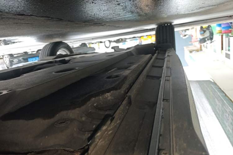 Used Lexus UX 2020 260h Explore-Cool Edition Right Side Sill
