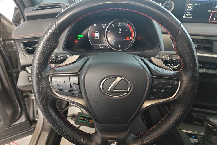Used Lexus UX 2020 260h F SPORT All-Wheel-Drive Version Steering Wheel