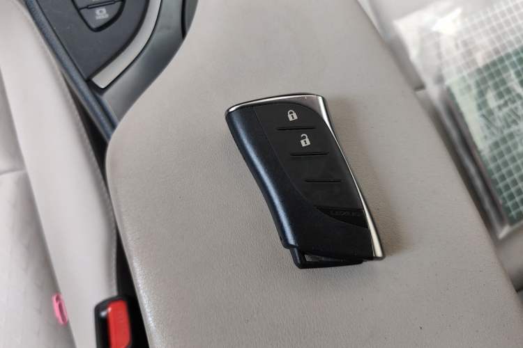 Used Lexus UX 2020 260h Explore & Adventure Edition Vehicle Key