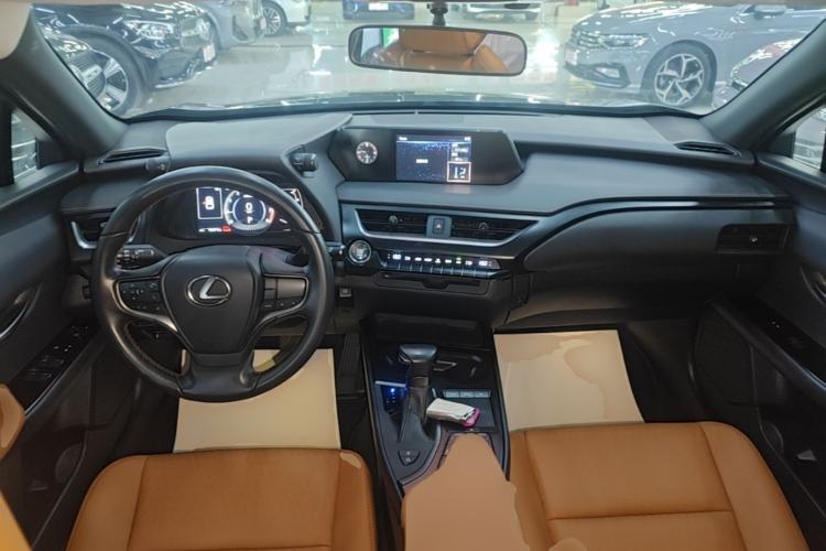 Used Lexus UX 2020 200 Special Edition Center Console