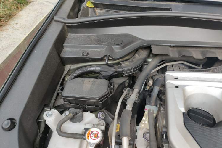 Used Lexus UX 2020 260h Explore & Adventure Edition Engine Bay Right