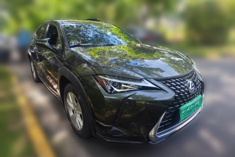 Used Lexus UX 2020 260h Explore-Cool Edition Front Right 45 Deg