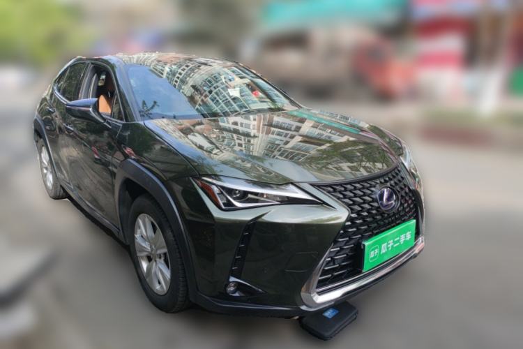 Used Lexus UX 2020 260h Explore & Adventure Edition Front Right 45 Deg
