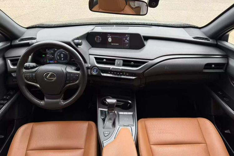 Used Lexus UX 2020 260h Explore & Adventure Edition Interior 1