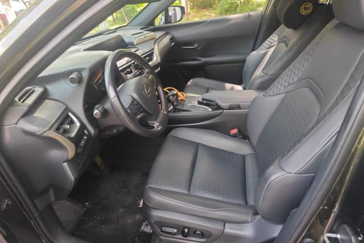 Used Lexus UX 2020 260h Explore-Cool Edition Left Front Seat