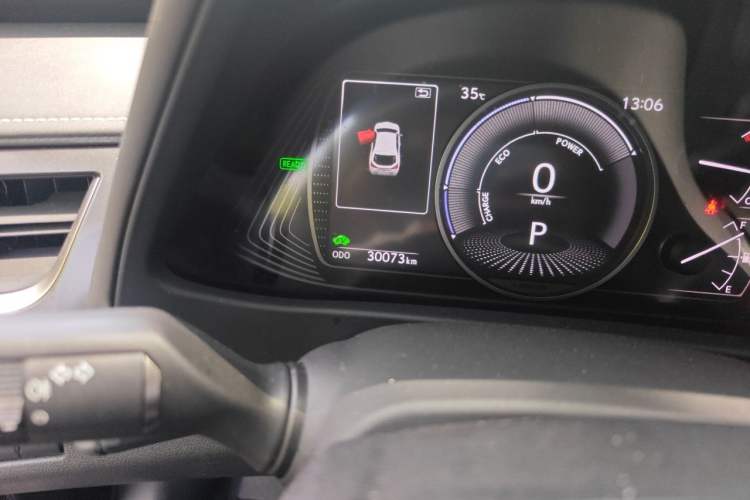 Used Lexus UX 2020 260h Explore-Cool Edition Odometer Close Up