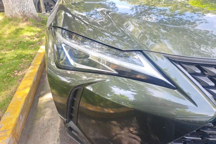 Used Lexus UX 2020 260h Explore-Cool Edition Right Front Headlight