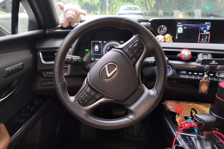 Used Lexus UX 2020 260h Explore & Adventure Edition Steering Wheel