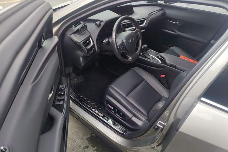 Used Lexus UX 2020 260h Explore-Cool Edition Driver Seat