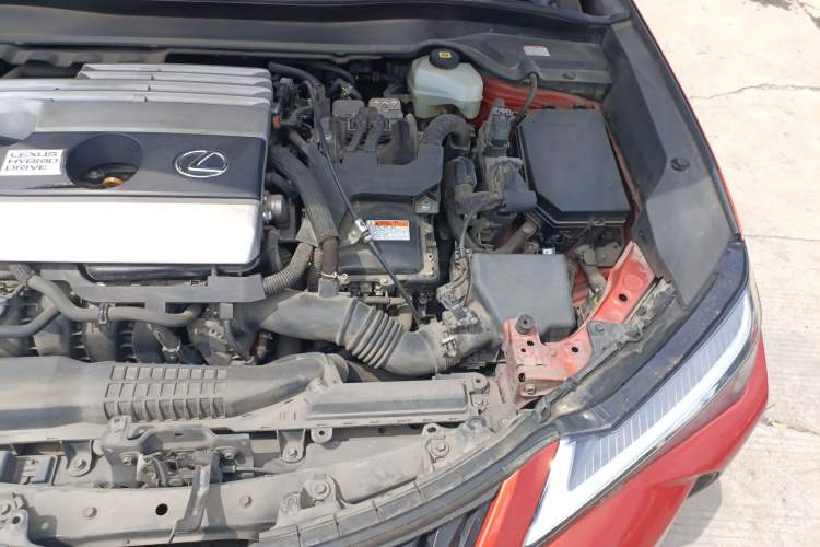 Used Lexus UX 2020 260h Explore-Cool Edition Engine Bay Left