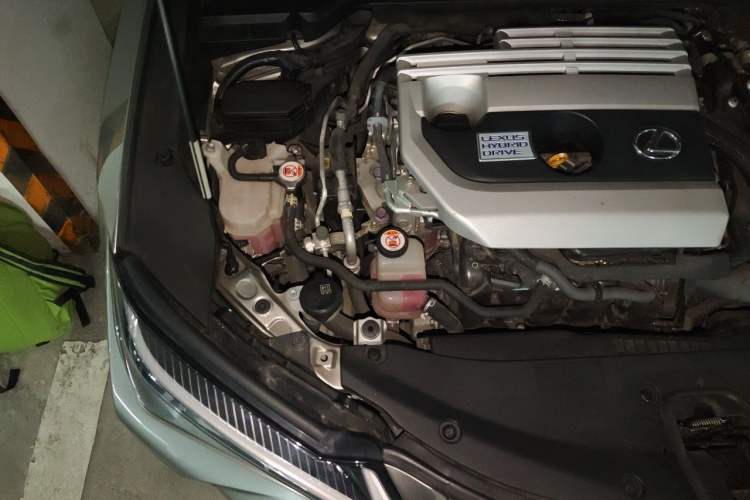 Used Lexus UX 2020 260h Explore-Cool Edition Engine Bay Right