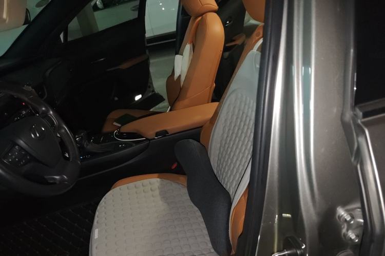 Used Lexus UX 2020 260h Explore-Cool Edition Left Front Seat