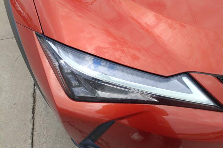 Used Lexus UX 2020 260h Explore-Cool Edition Right Front Headlight