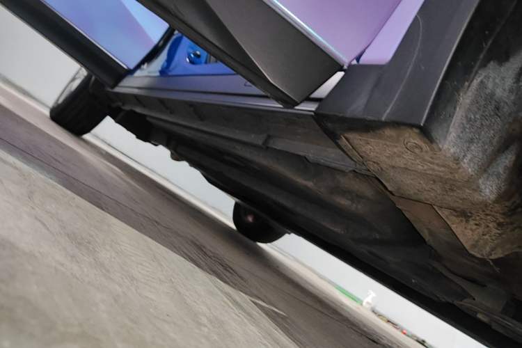 Used Lexus UX 2020 200 Special Edition Right Side Sill