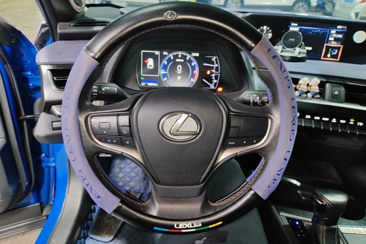 Used Lexus UX 2020 200 Special Edition Steering Wheel
