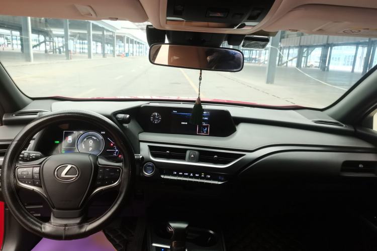 Used Lexus UX 2020 260h Explore & Adventure Edition Center Console
