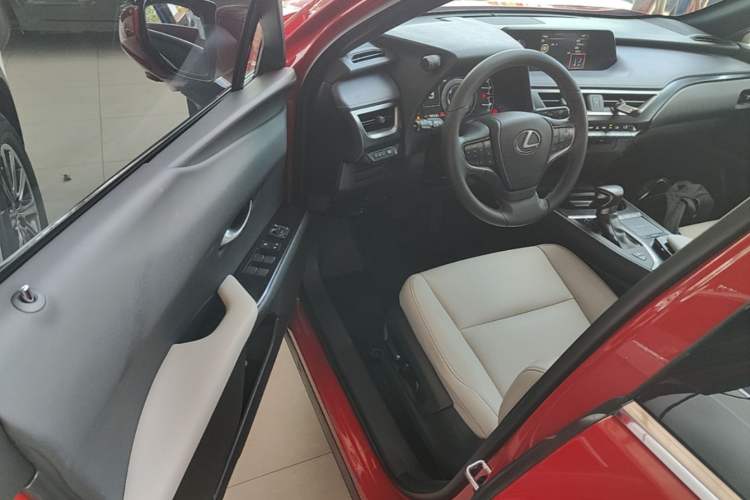 Used Lexus UX 2020 260h Explore & Adventure Edition Driver Seat