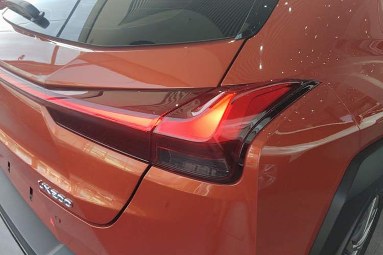 Used Lexus UX 2020 200 F SPORT Version Exterior 3