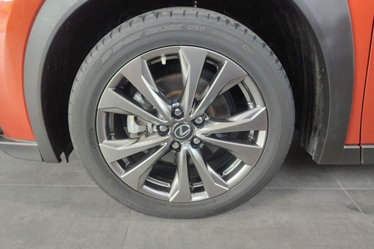 Used Lexus UX 2020 200 F SPORT Version Exterior 4