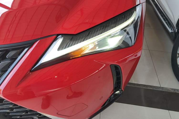 Used Lexus UX 2020 260h Explore & Adventure Edition Left Front Headlight