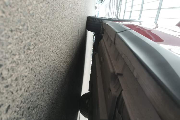 Used Lexus UX 2020 260h Explore & Adventure Edition Left Side Sill