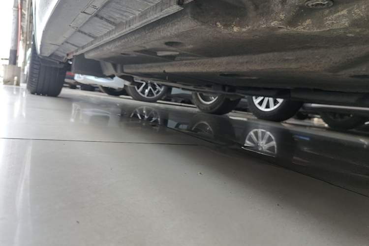Used Lexus UX 2020 260h Explore & Adventure Edition Right Side Sill