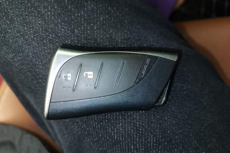 Used Lexus UX 2020 260h Explore & Adventure Edition Vehicle Key