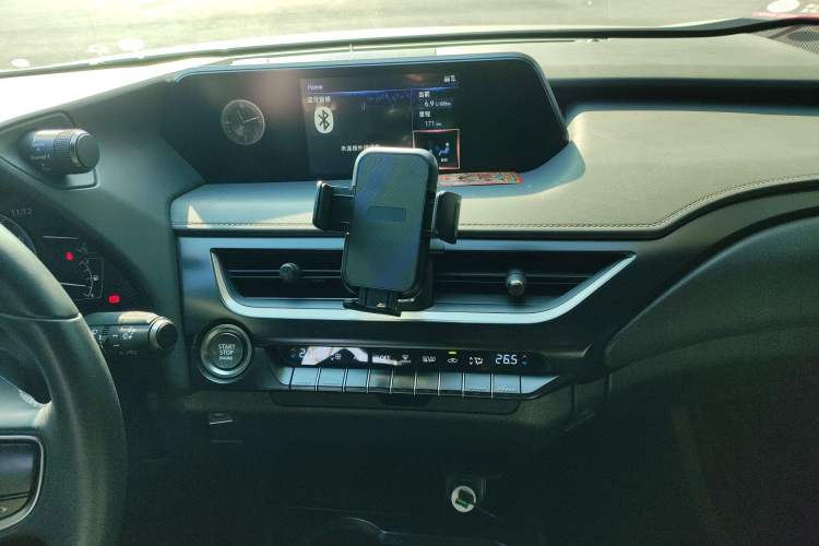 Used Lexus UX 2020 200 Special Edition Audio And AC Panel