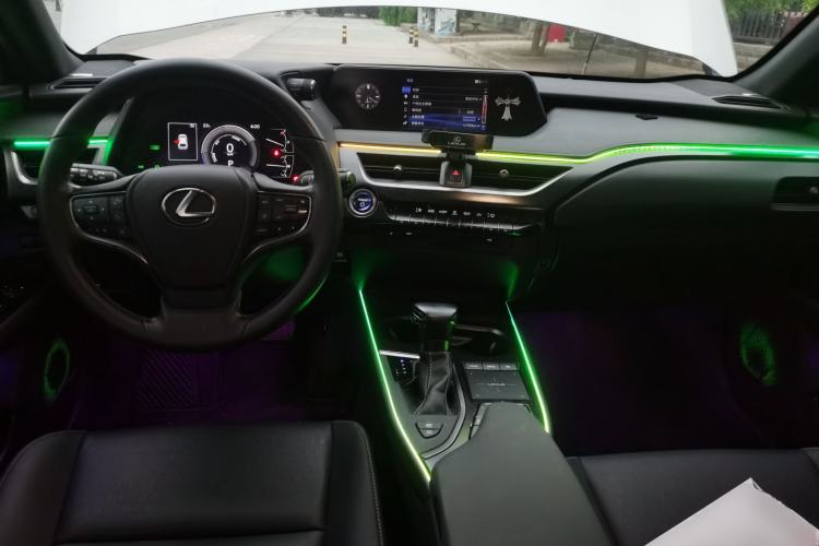 Used Lexus UX 2020 260h Explore & Adventure Edition Center Console