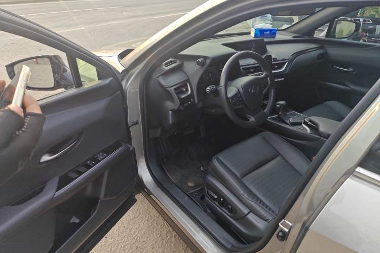 Used Lexus UX 2020 260h Explore & Adventure Edition Driver Seat